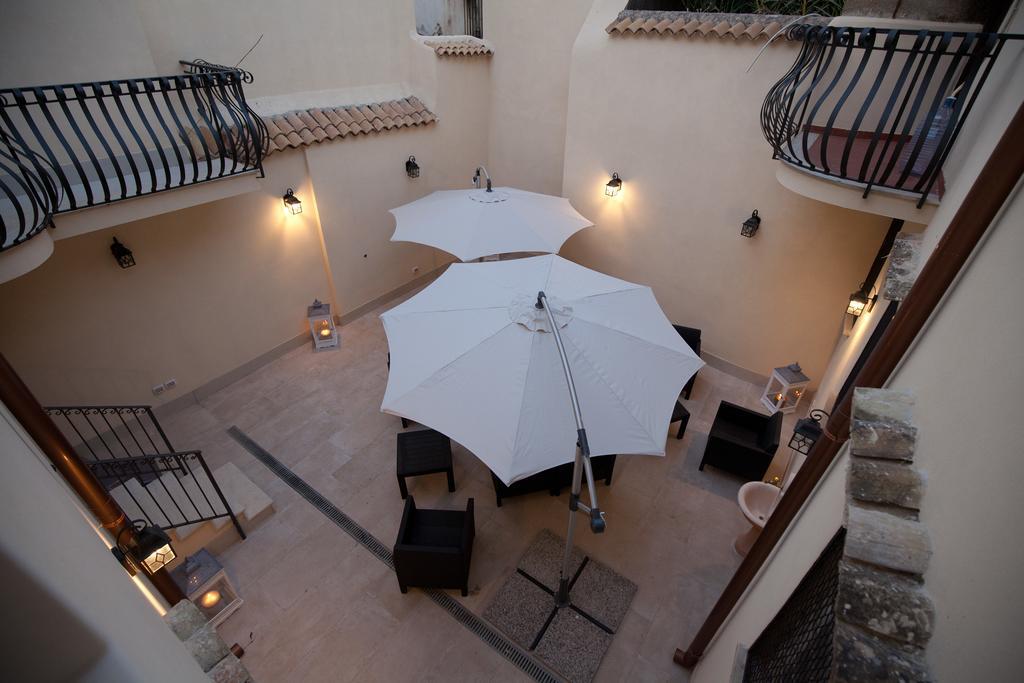 Italiana Resort Maniace Syracuse Eksteriør billede